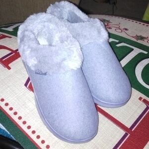Muk Luks Soft Gray Women's Slippers